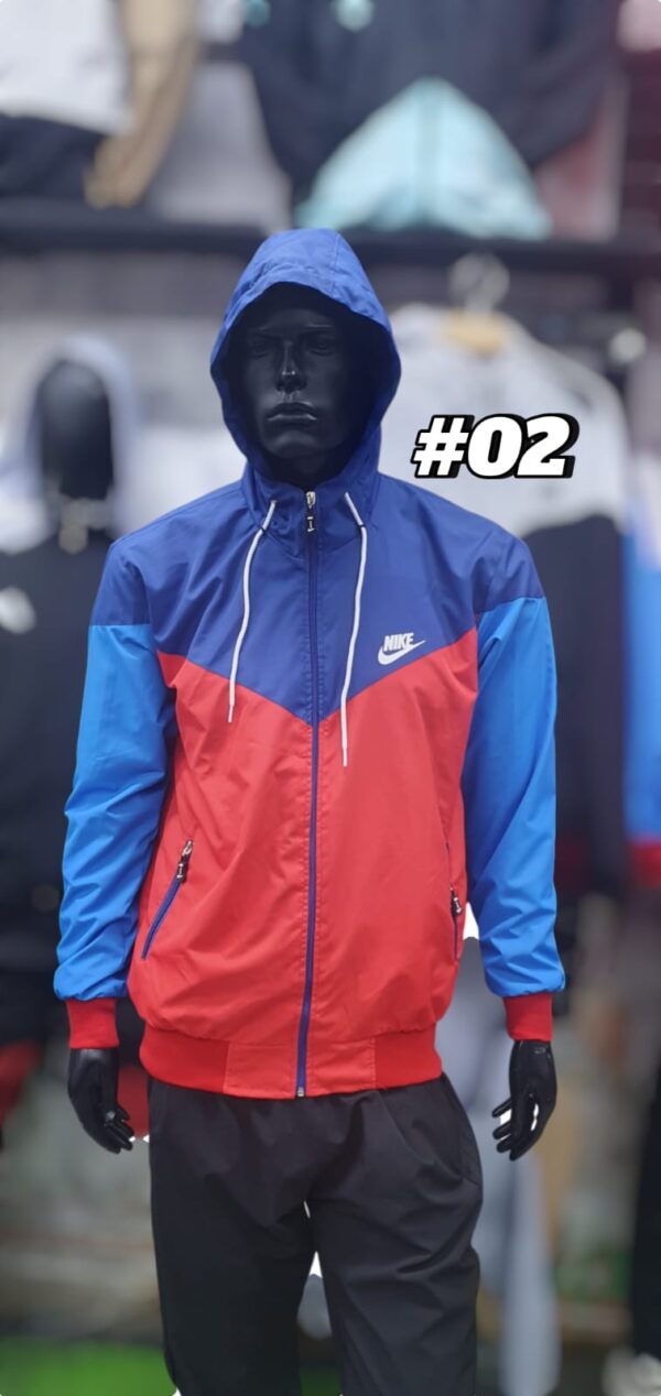 NK Tricolor - Imagen 3