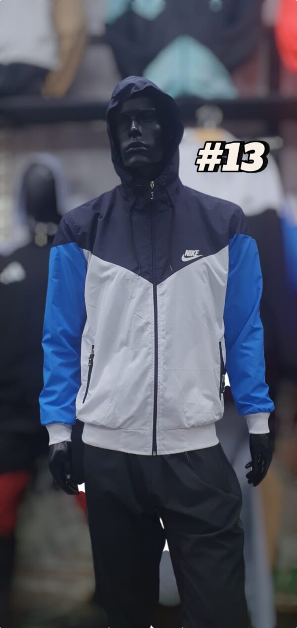 NK Tricolor - Imagen 14
